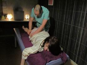 五十路限定！素人ママさんが思わずハマる女性向けエステの性感マッサージ4時間　サンプル画像03